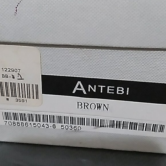 NWOT | ANTEBI | Leather and jewelry Sandal - Picture 5 of 5